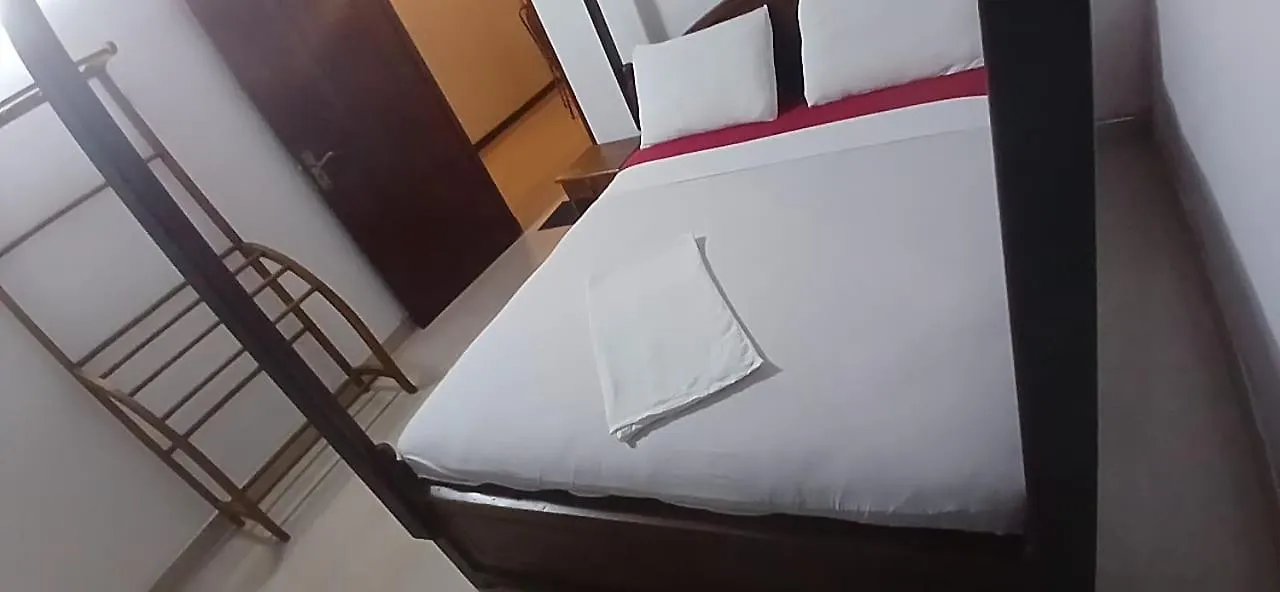 Oviniru Beach Hotel Negombo Sri Lanka