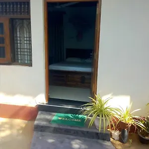 Nethmi Séjour chez l'habitant Negombo